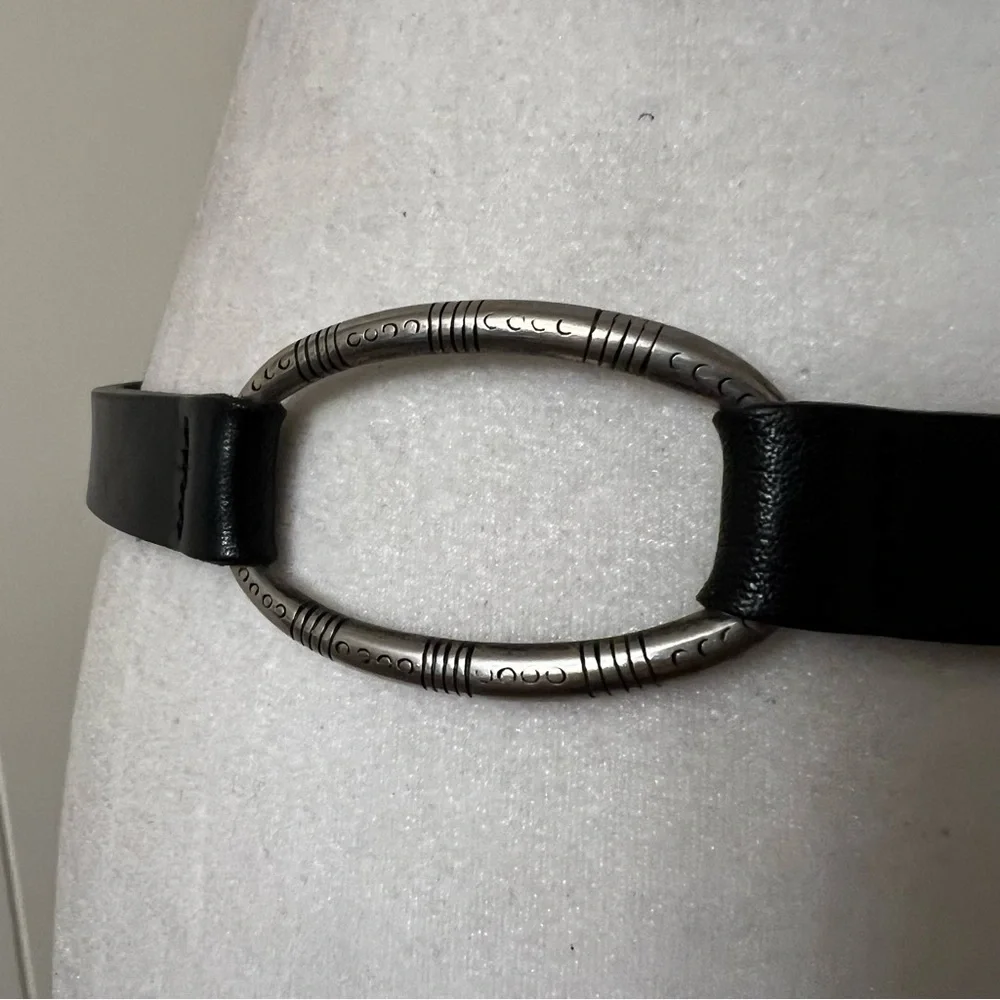 albatros belt black leather silver toned buckle & rings made in Italy EUC - Picture 3 of 6